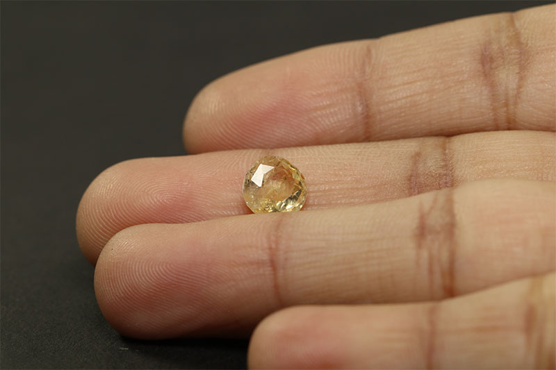 Yellow Sapphire 3.21 Ct.