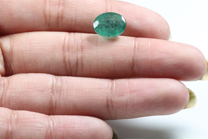 EMR6906 3 Emerald 4.32 Ct.