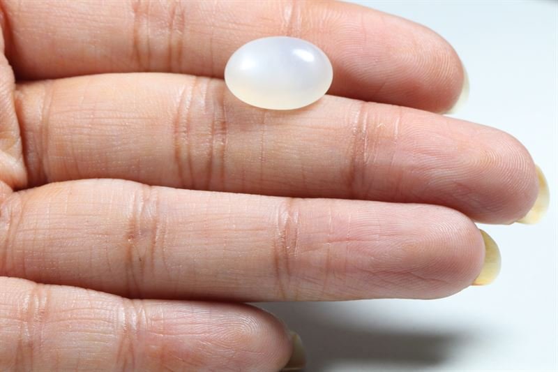 NMS569 3 Moonstone 6.29 Ct.
