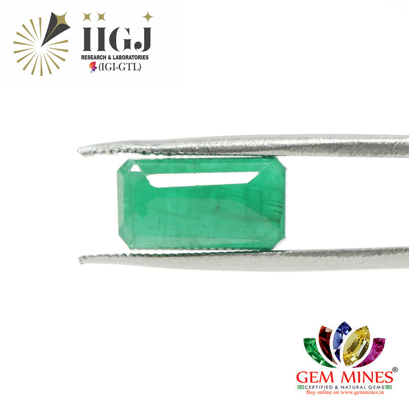 EMERALD 4.24 Ct. 3 EMR13511 2 EMERALD 4.24 Ct.