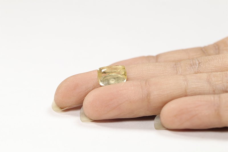 YSP9618 3 YELLOW SAPPHIRE 4.02 Ct.