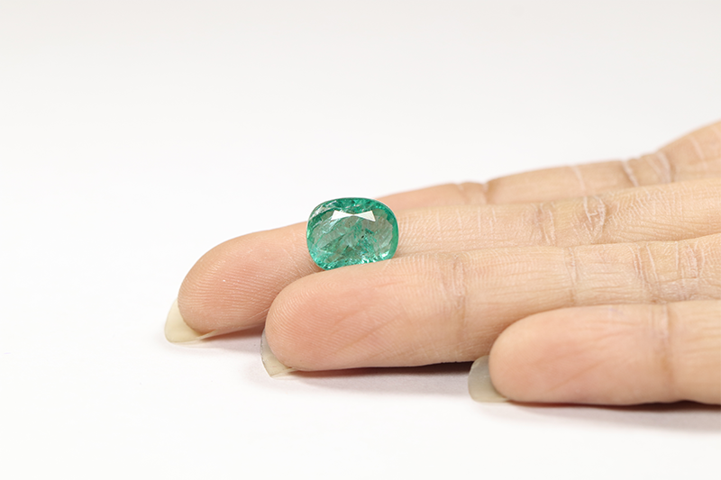 EMR16205 3 EMERALD 4.23 Ct.