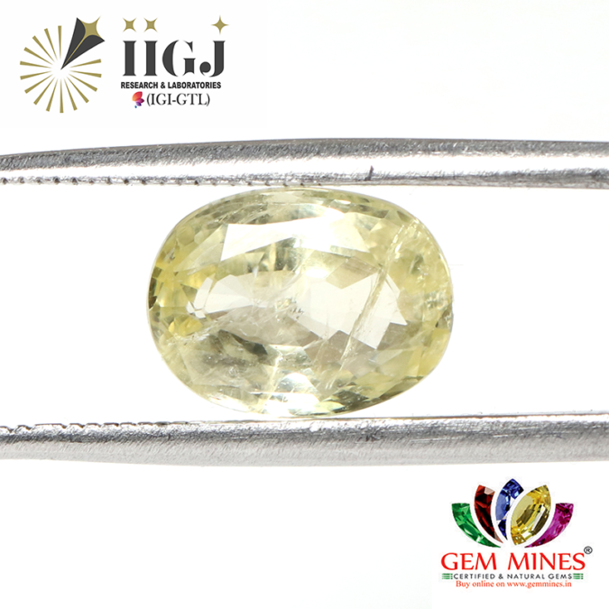 YELLOW SAPPHIRE 4.19 Ct.