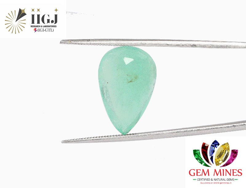 EMERALD 9.27 Ct. EMERALD 9.27 Ct.
