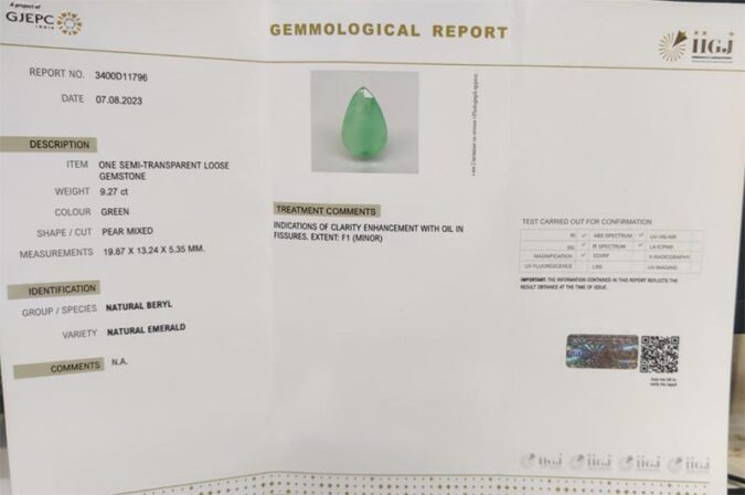EMERALD 9.27 Ct. EMERALD 9.27 Ct.
