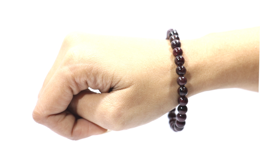 Buy Garnet Adjustable Gemstone Bead Bracelet – Chakvana.com – CHAKVANA