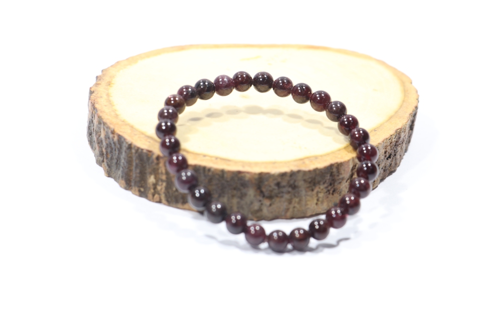 Shop Energized Garnet Bracelet for Prosperity & Well-being | Brahmatells —  BrahmatellsStore