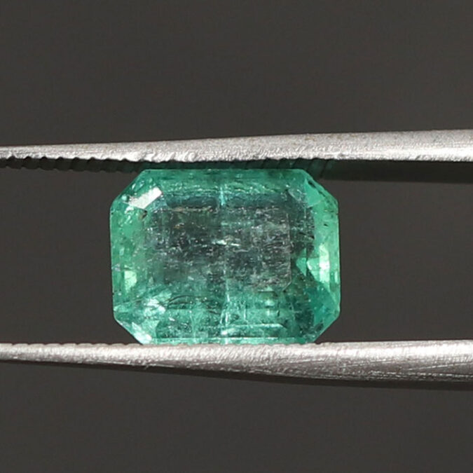 EMRD17848 1 1 EMERALD 2.22 Ct.