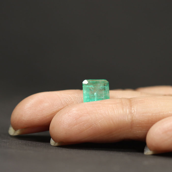 EMRD17850 3 1 EMERALD 1.68 Ct.