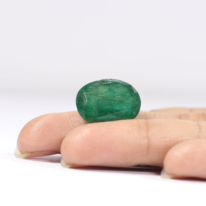 EMERALD 13.86 Ct. 4 EMRD17864 3 1 EMERALD 13.86 Ct.