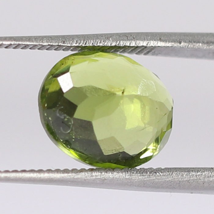 PERIDOT 3.24 Ct.