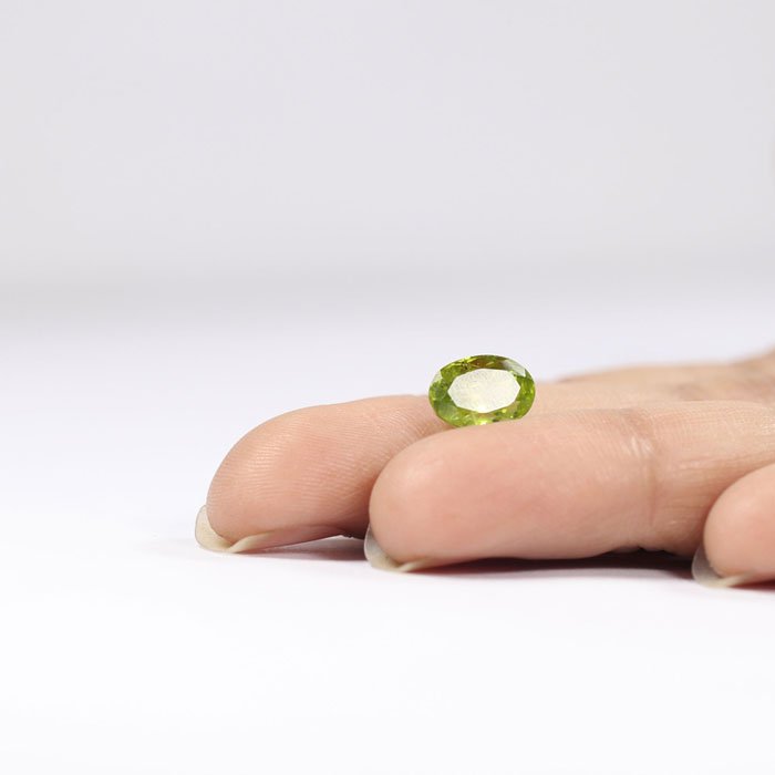 NPD628 3 PERIDOT 3.14 Ct.