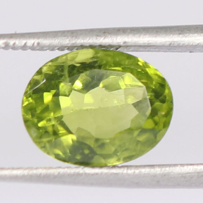 NPD633 1 PERIDOT 3.28 Ct.