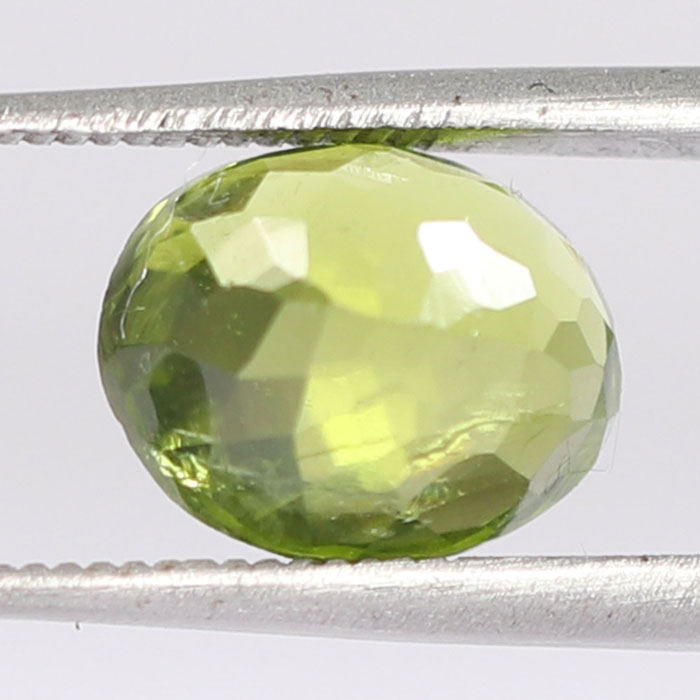 NPD633 2 PERIDOT 3.28 Ct.