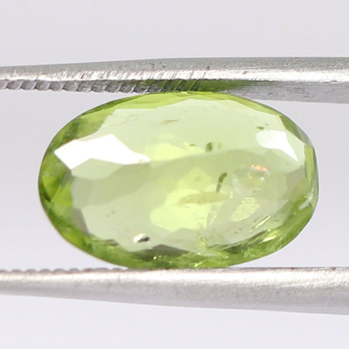 NPD649 2 PERIDOT 3.82 Ct.