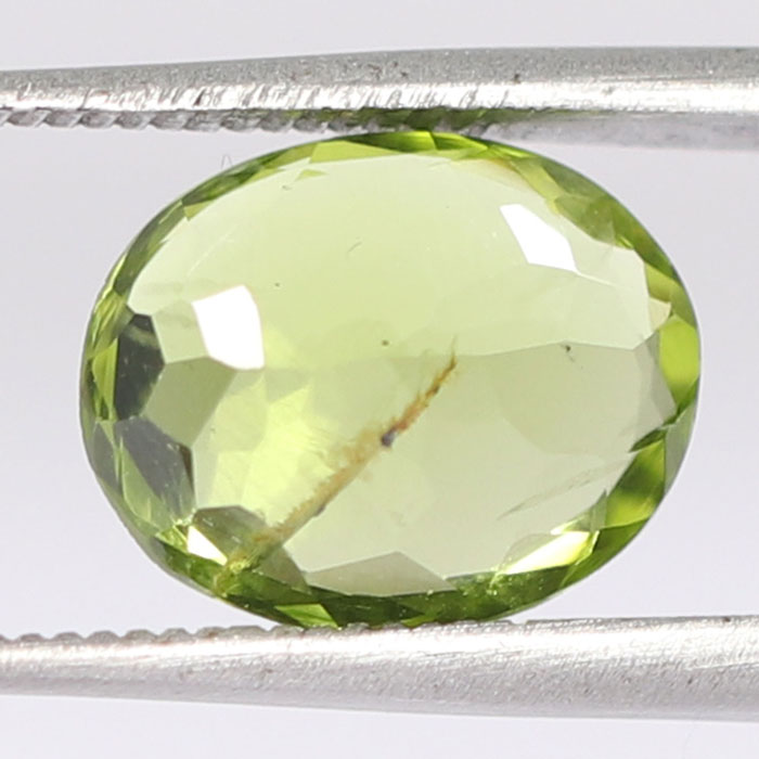 NPD653 2 PERIDOT 2.93 Ct.