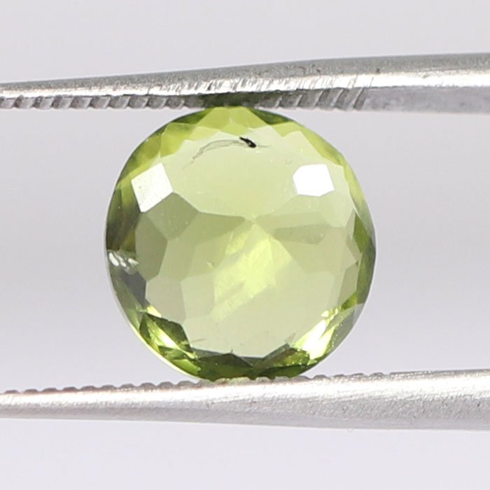 NPD667 2 PERIDOT 2.53 Ct.