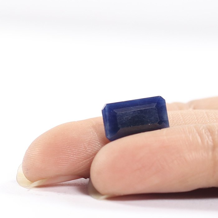 BSP11782 3 1 BLUE SAPPHIRE 6.1 Ct.