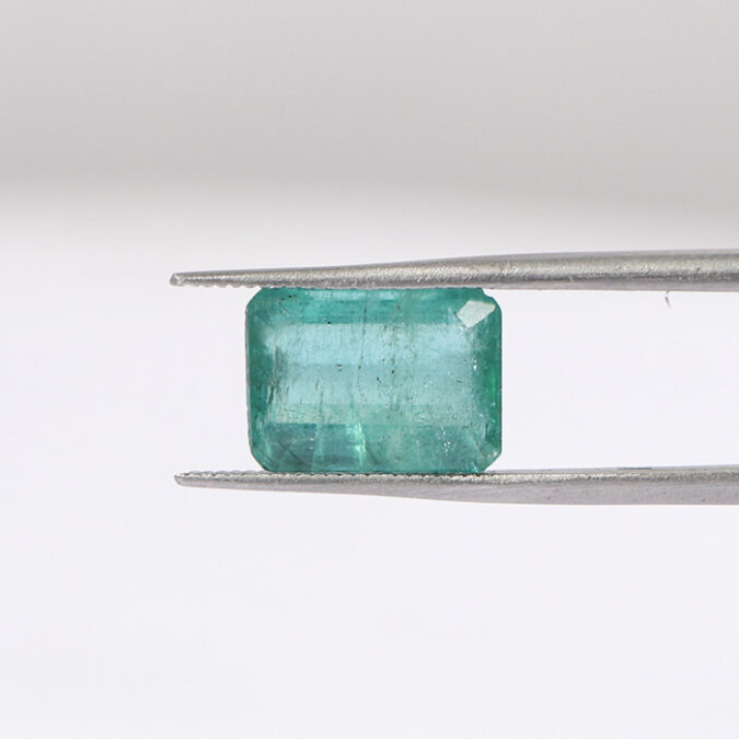 EMERALD 3.89 Ct.