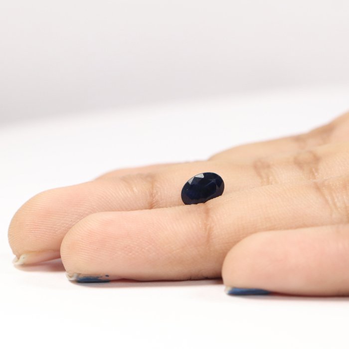 BSP12145 3 1 BLUE SAPPHIRE 1.04 Ct.