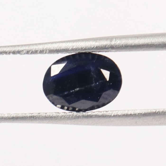 BSP12146 1 1 BLUE SAPPHIRE 0.8 Ct.
