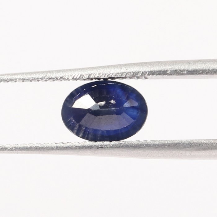 BSP12148 2 1 BLUE SAPPHIRE 0.79 Ct.