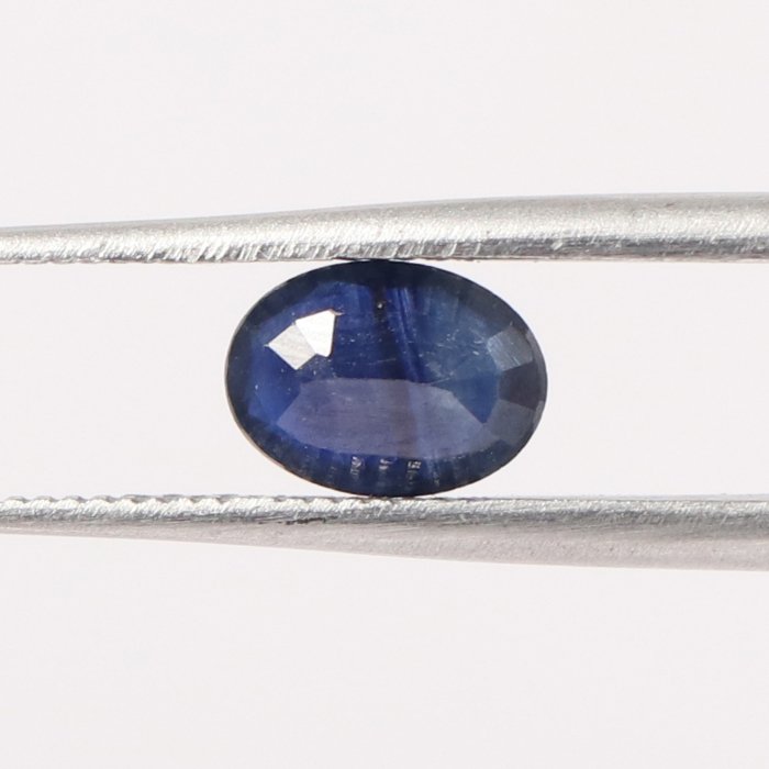 BSP12149 2 1 BLUE SAPPHIRE 0.79 Ct.