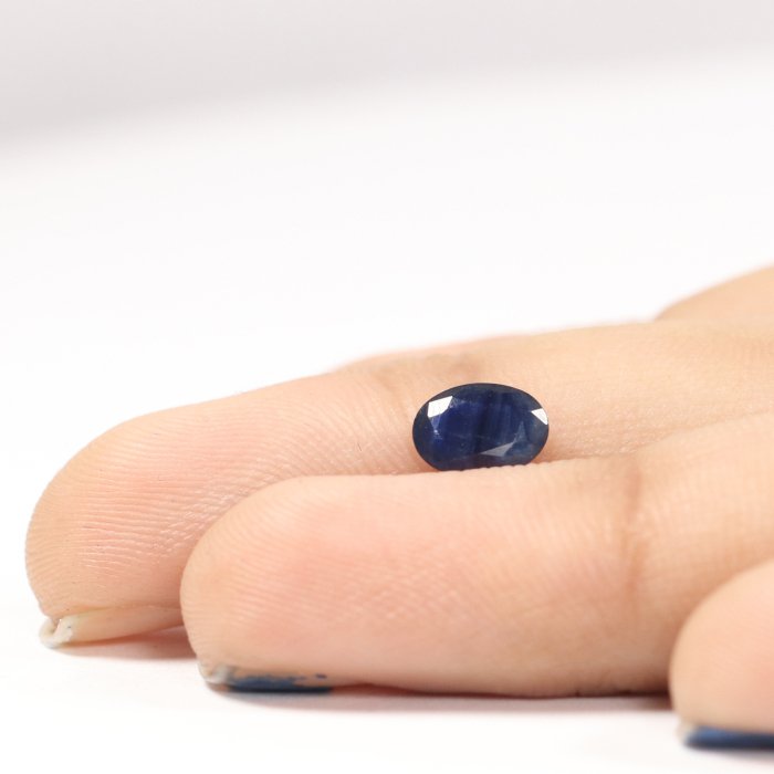 BSP12149 3 1 BLUE SAPPHIRE 0.79 Ct.