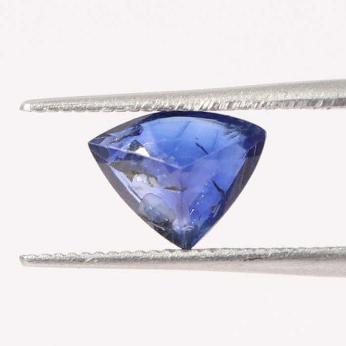BSP12166 2 1 BLUE SAPPHIRE 1.32 Ct.