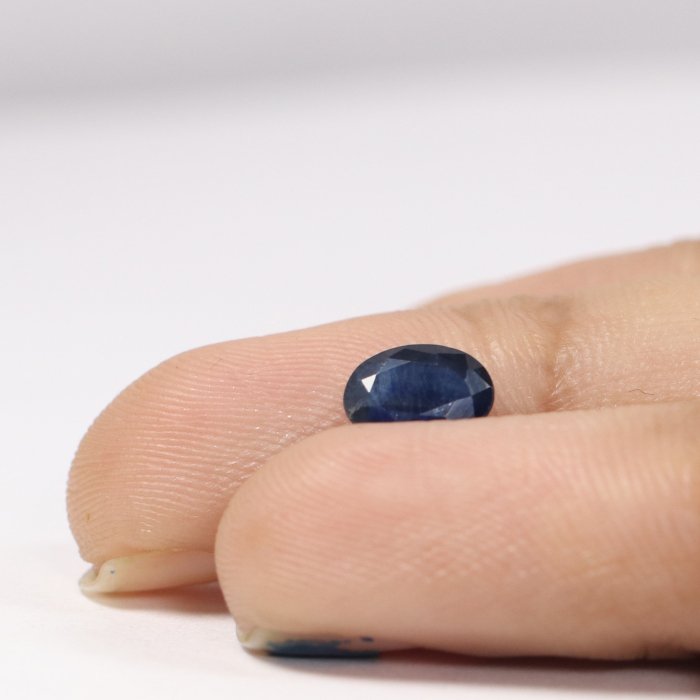 BSP12181 3 1 BLUE SAPPHIRE 0.98 Ct.