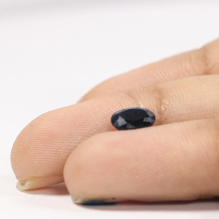 BSP12186 3 1 BLUE SAPPHIRE 0.98 Ct.
