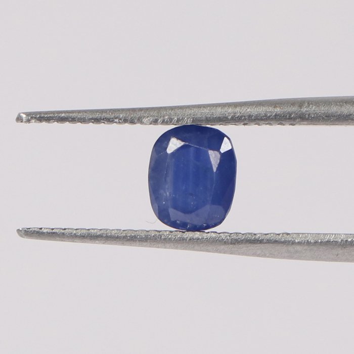 BSP12218 1 1 BLUE SAPPHIRE 0.86 Ct.
