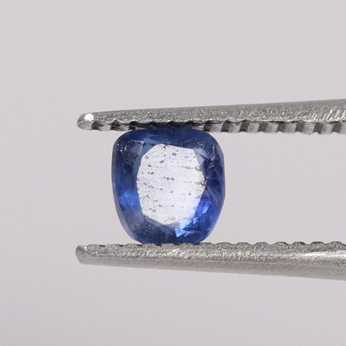 BSP12228 2 1 BLUE SAPPHIRE 0.33 Ct.