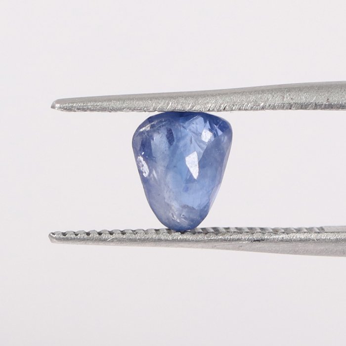 BSP12230 2 1 BLUE SAPPHIRE 0.95 Ct.