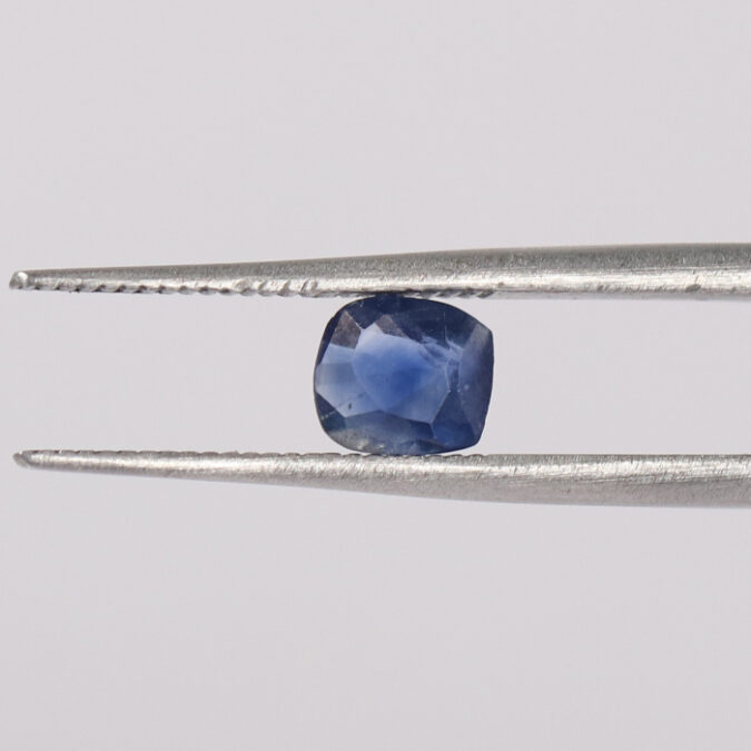 BSP12231 1 1 BLUE SAPPHIRE 0.57 Ct.