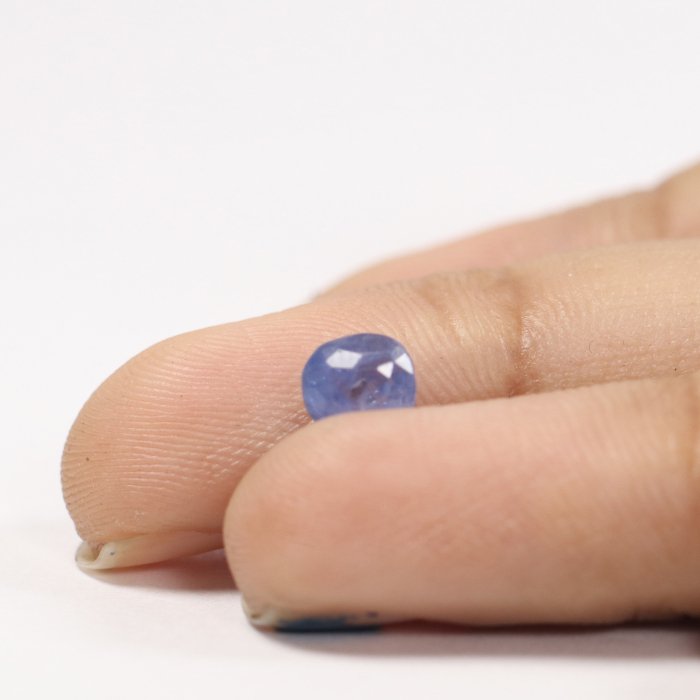 BSP12234 3 1 BLUE SAPPHIRE 1.06 Ct.
