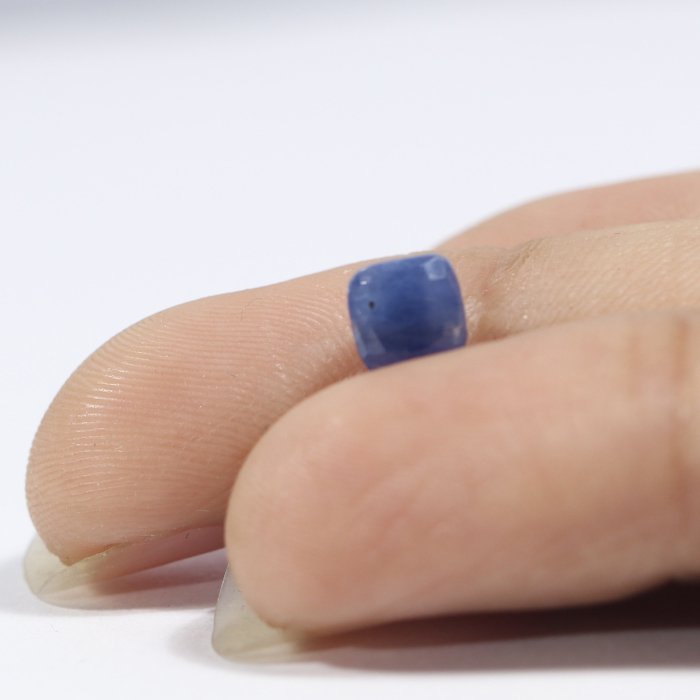 BSP12252 3 1 BLUE SAPPHIRE 1.22 Ct.