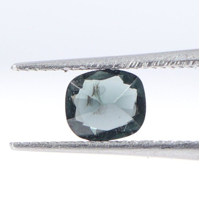 BSP12255 2 1 BLUE SAPPHIRE 0.5 Ct.