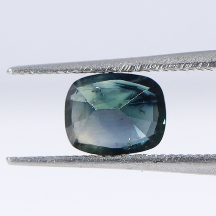BSP12261 2 1 BLUE SAPPHIRE 1.18 Ct.