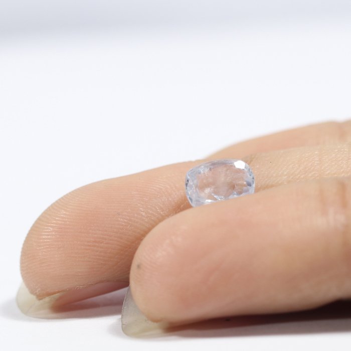 BSP12312 3 1 BLUE SAPPHIRE 1.02 Ct.