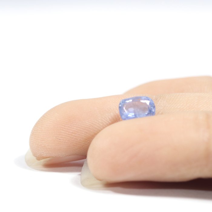BSP12336 3 1 BLUE SAPPHIRE 1.15 Ct.