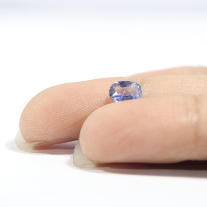 BSP12348 3 1 BLUE SAPPHIRE 0.93 Ct.