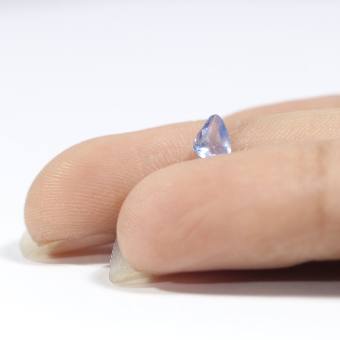 BSP12358 3 1 BLUE SAPPHIRE 0.5 Ct.