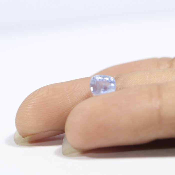 BSP12360 3 1 BLUE SAPPHIRE 1.37 Ct.
