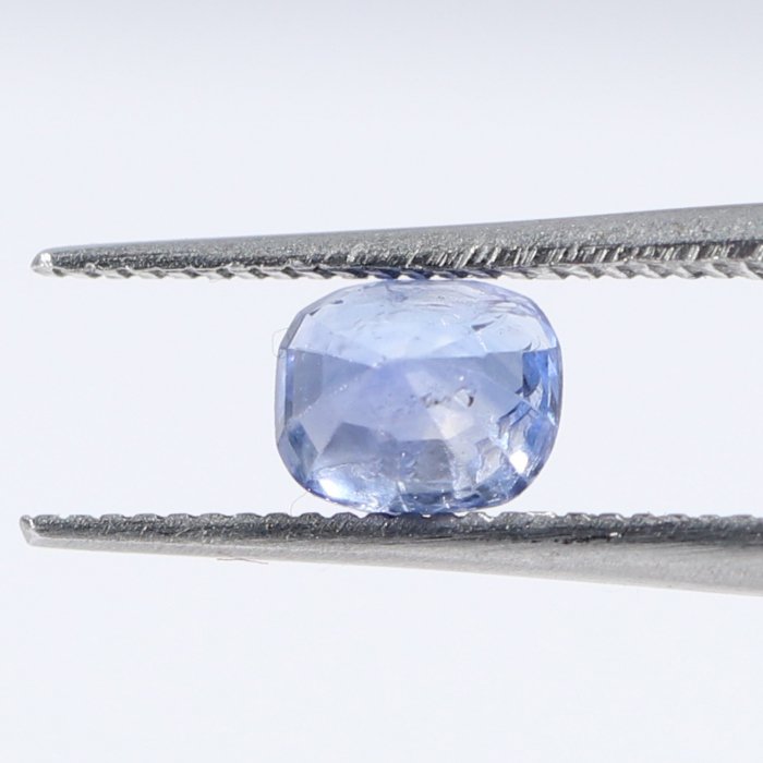BSP12374 2 1 BLUE SAPPHIRE 0.79 Ct.