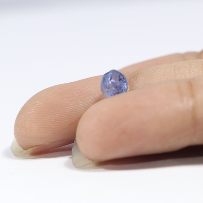 BSP12379 3 1 BLUE SAPPHIRE 0.98 Ct.