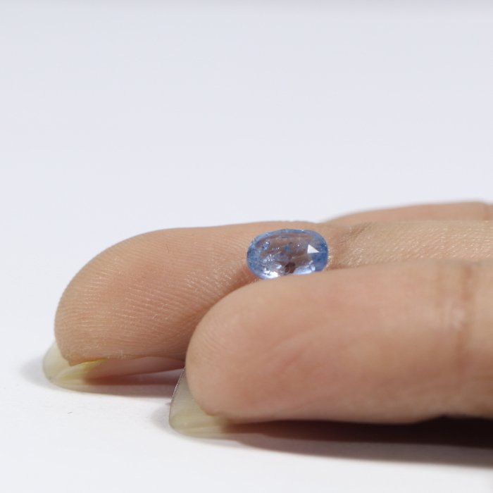 BSP12404 3 1 BLUE SAPPHIRE 1.12 Ct.