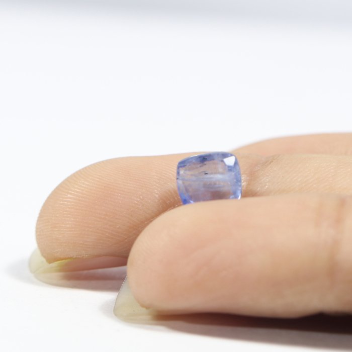 BSP12405 3 1 BLUE SAPPHIRE 1.55 Ct.