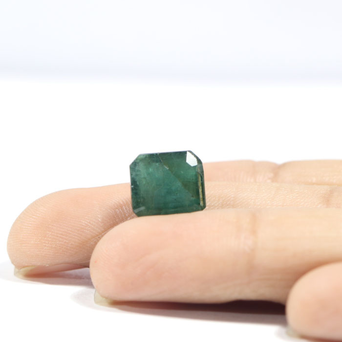 EMERALD 5 Ct.