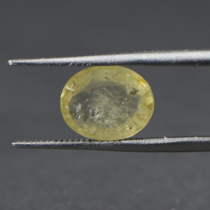 YSP11523 1 1 YELLOW SAPPHIRE 2.81 Ct.